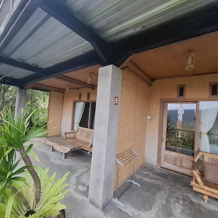 Kraras Munduk The Room & Donbiyu Rooftop Rendezvous Restaurant