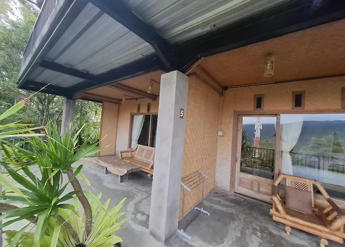 Kraras The & Donbiyu Rooftop Rendezvous Restaurant Munduk